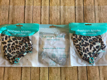 Load image into Gallery viewer, Mask with Carbon Filter