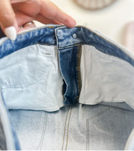 Load image into Gallery viewer, Rebel Distressed Jeans