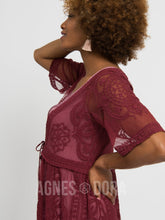 Load image into Gallery viewer, Agnes &amp; Dora™ XS Vintage Lace Duster Black Cherry
