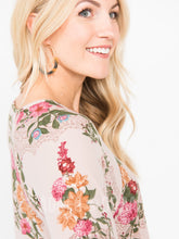 Load image into Gallery viewer, Agnes &amp; Dora™ XS|S|M|Love Top Crepe Floral