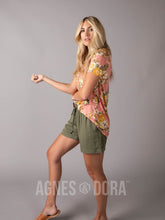 Load image into Gallery viewer, Agnes &amp; Dora™ S|M| Everyday Tee V-Neck Coral/Gold Floral