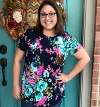 Load image into Gallery viewer, Curvy Pocket Tee