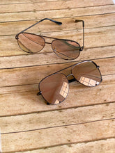 Load image into Gallery viewer, Aviator Sunglasses